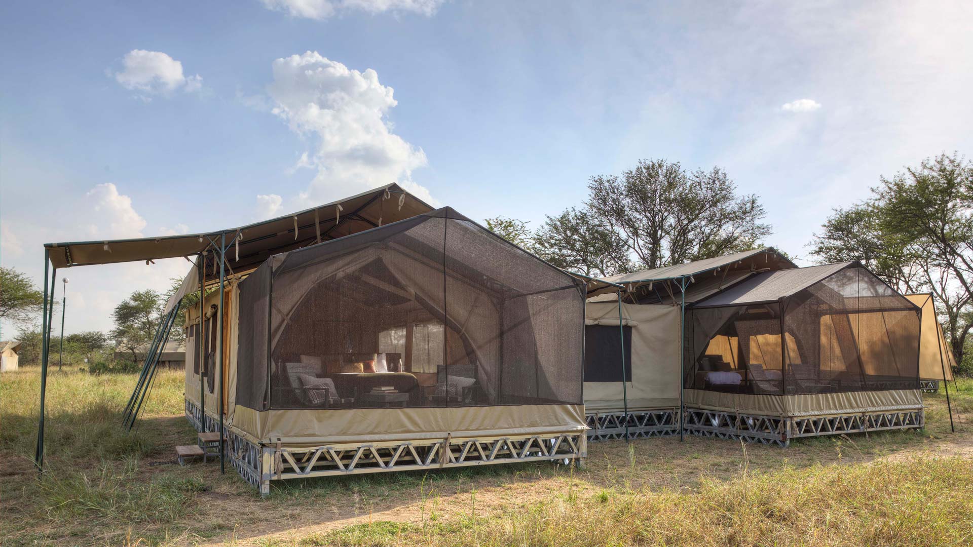 Guest tents at Olakira Migration Camp