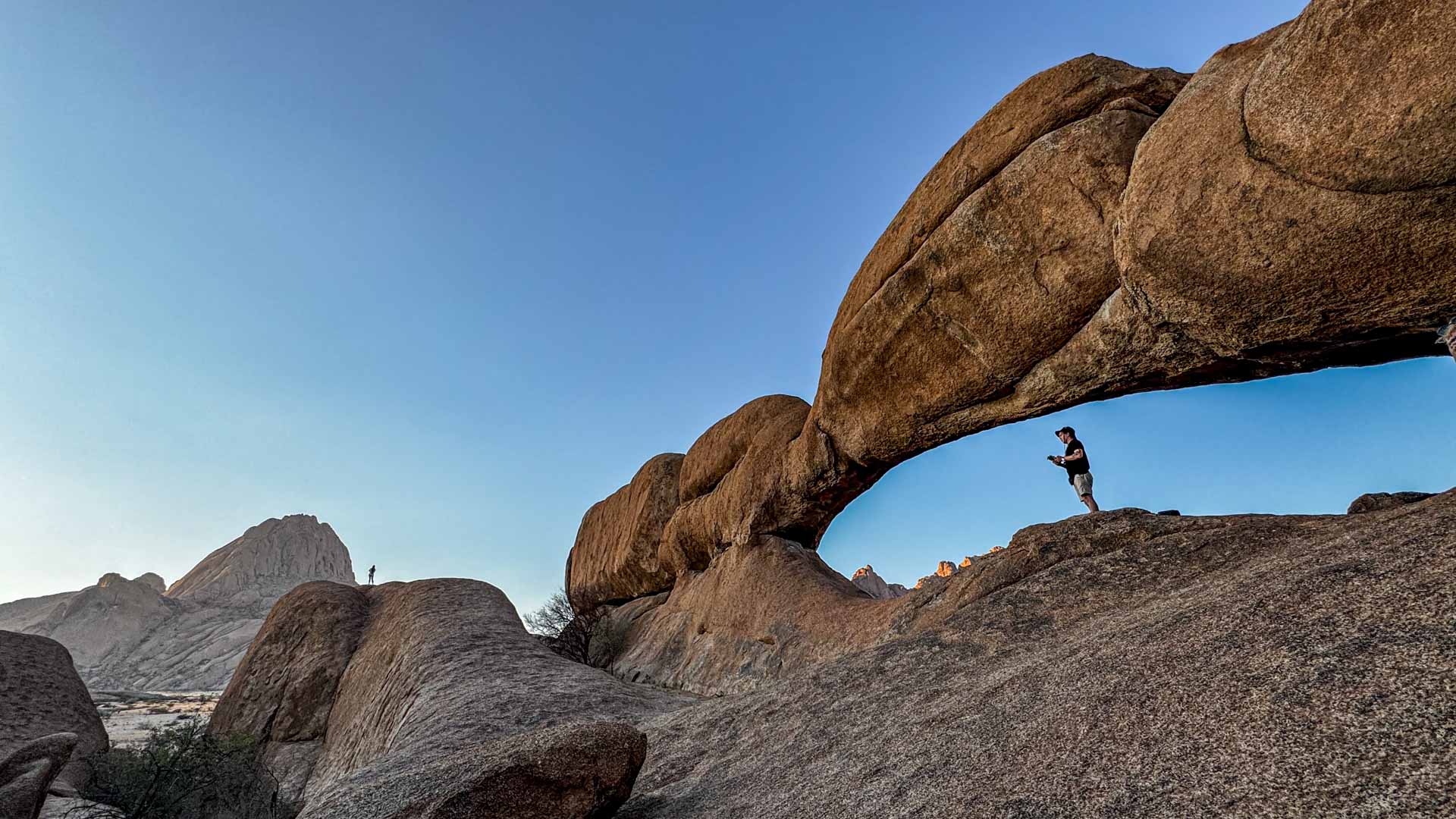 Guest namibia spitzkoppe landscape arch desert