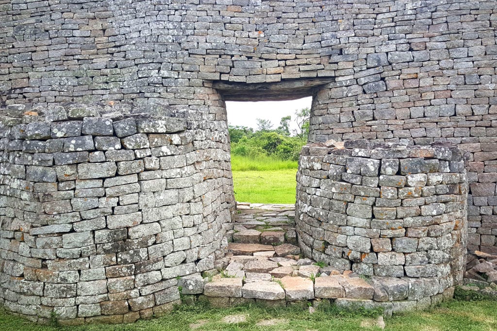 Zimbabwe ruins - Discover Zimbabwe