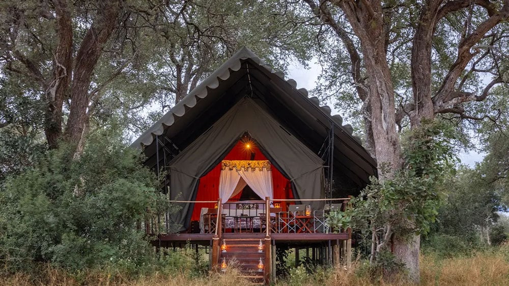 a guest room at Mbamba lodge in botswana